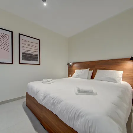 Juliet Residence, 1, Your Away From In By Sf Homes شقة