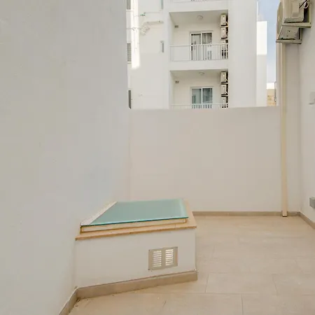 Juliet Residence, 1, Your Away From In By Sf Homes Lejlighed