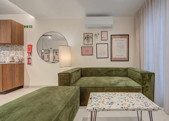 Juliet Residence, 1, Your Away From In By Sf Homes Apartman *